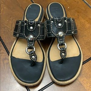 Frye Holly Thong sandal size 8